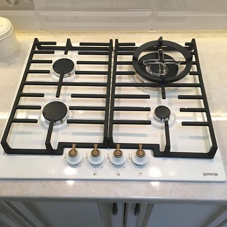 Deluxe Apartment Vesela 5 リヴィウ エクステリア 写真